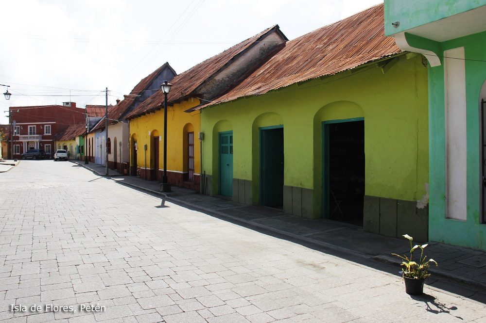 Authentoek Guatemala Flores street Authentoek Guatemala Flores street