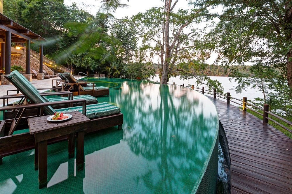 Hotel Flores pool