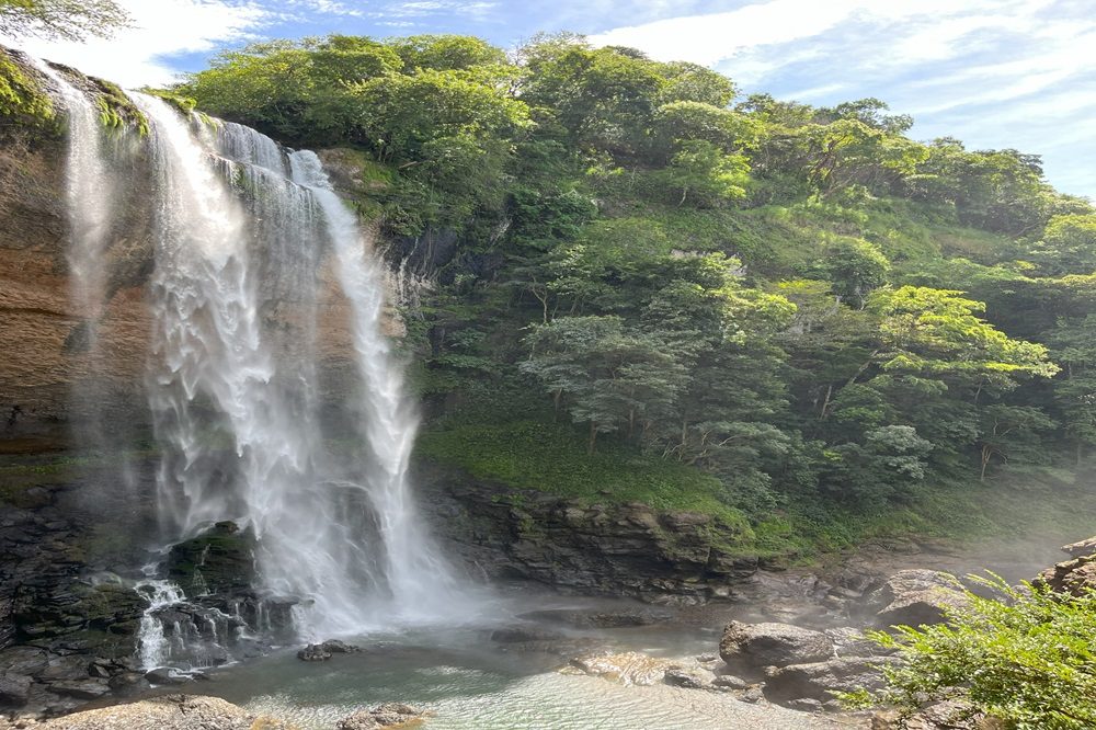 Kiki waterval lustrumreis Panama