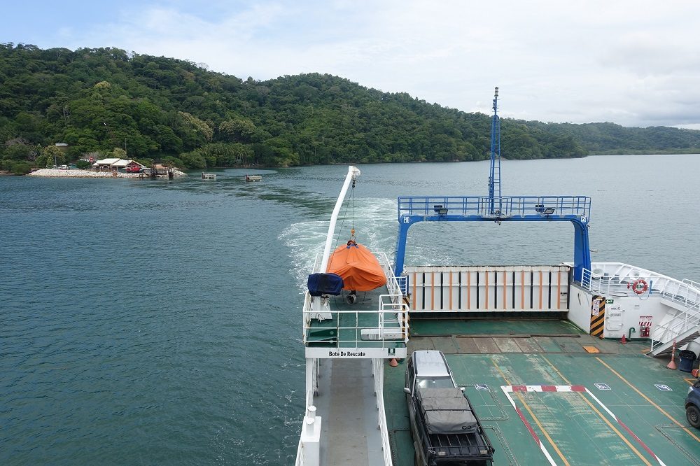 ferry costa rica met kinderen