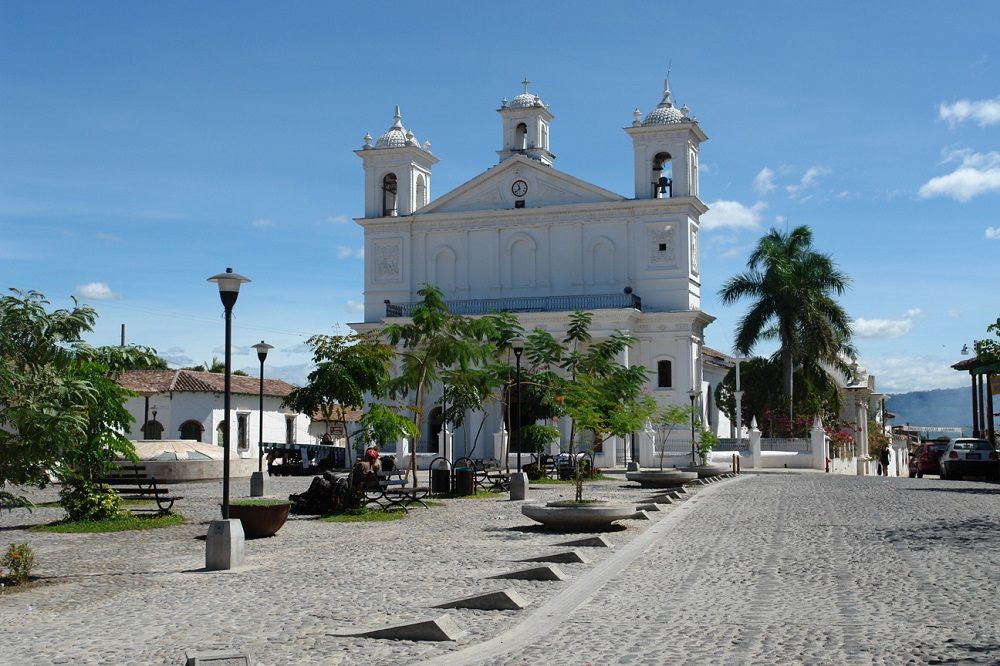 Suchitoto el salvador reizen