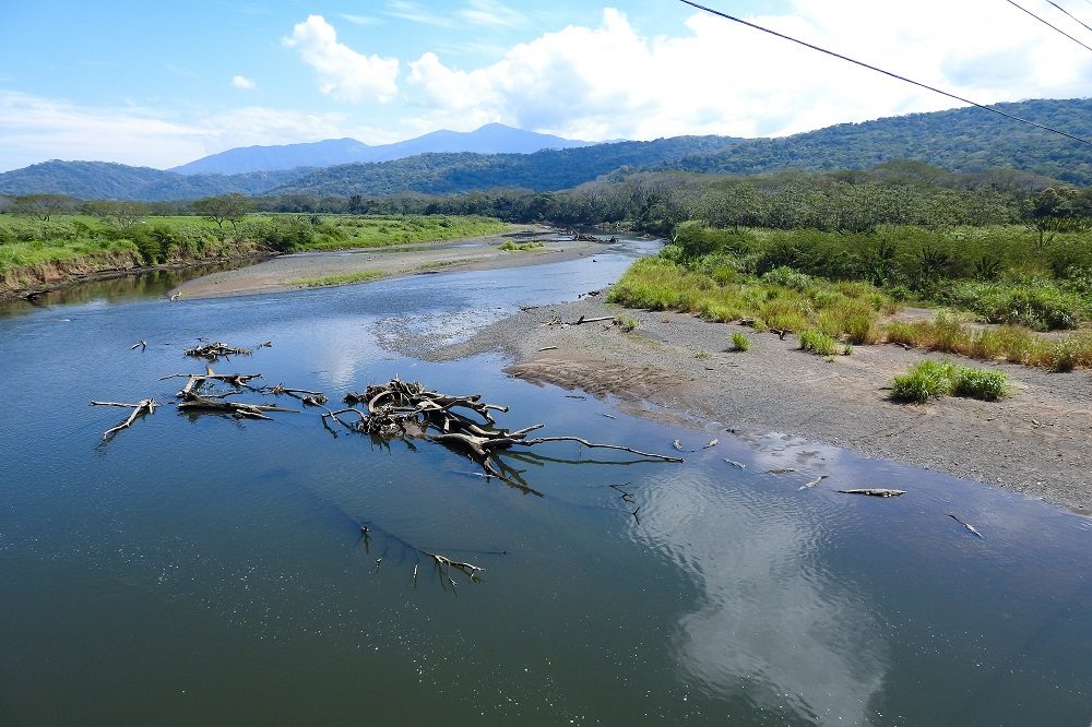 tarcoles costa rica met kinderen
