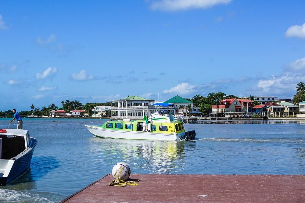 watertaxi belize 2