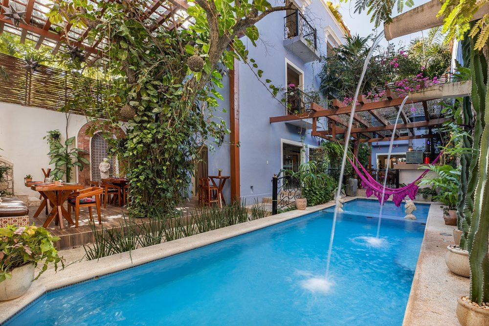 zwembad hotel Valladolid zwembad hotel Valladolid