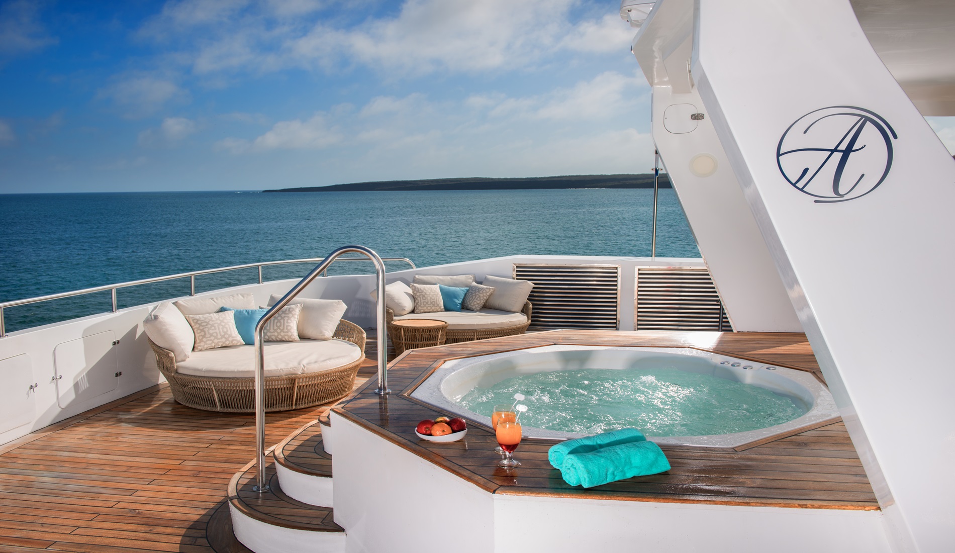 luxe reis ecuador jacuzzi galapagos