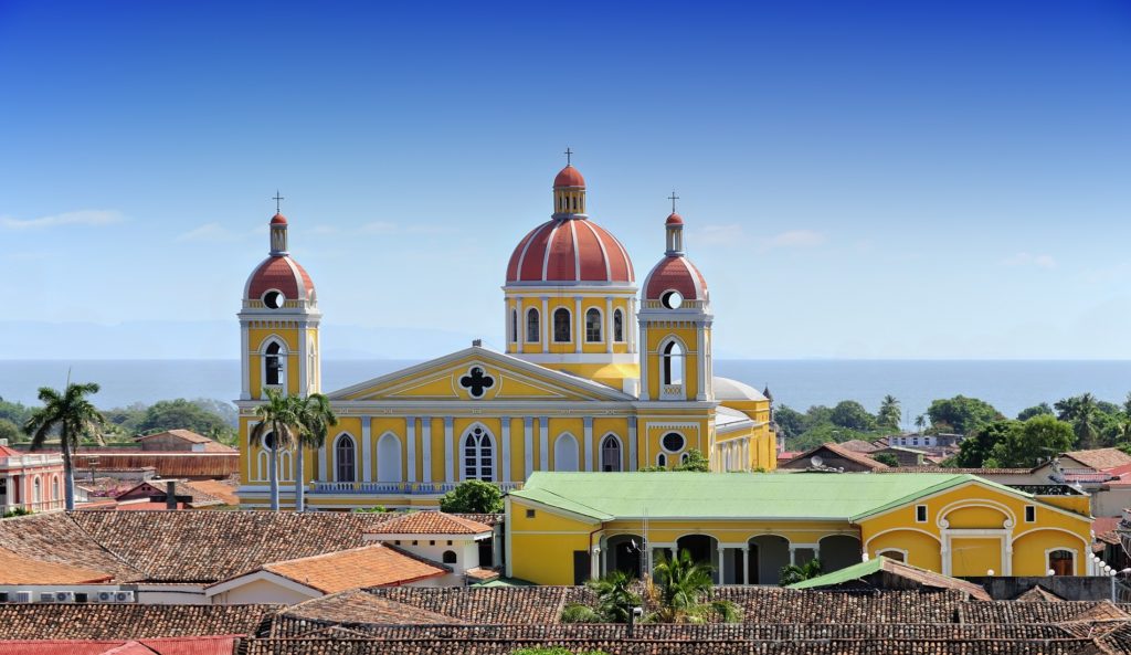 travel from nicaragua to el salvador